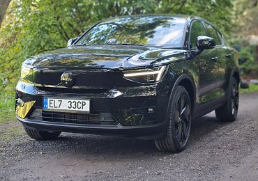 Volvo EC40 Twin Motor Black Edition Performance – nenápadná raketa, která vás dostane na kolena